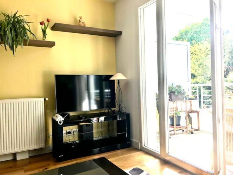 Le Bouscat: Un Superbe Appartement En Residence ภายนอก รูปภาพ